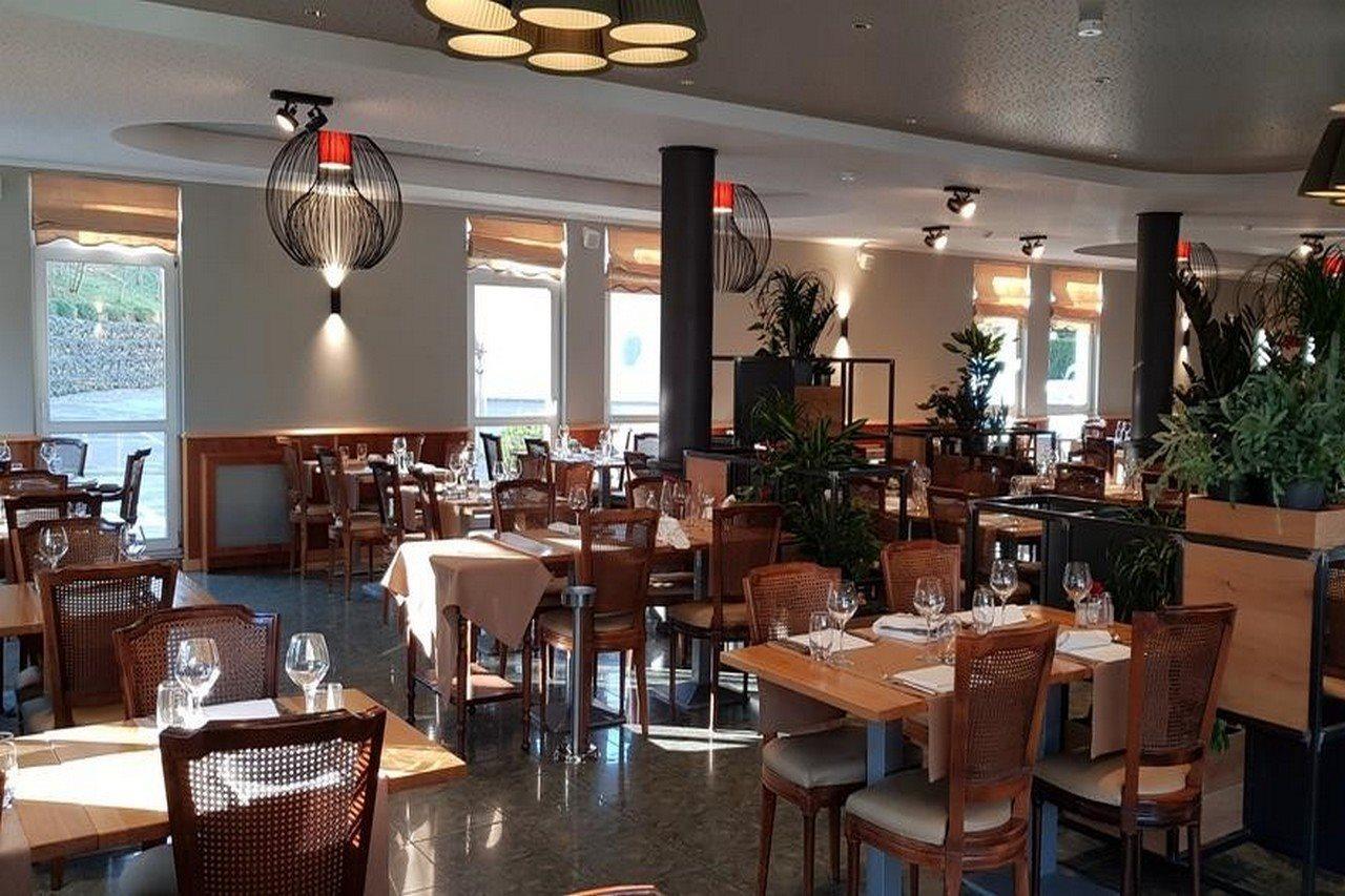 Hotel-Restaurant Gulliver Bascharage Bagian luar foto