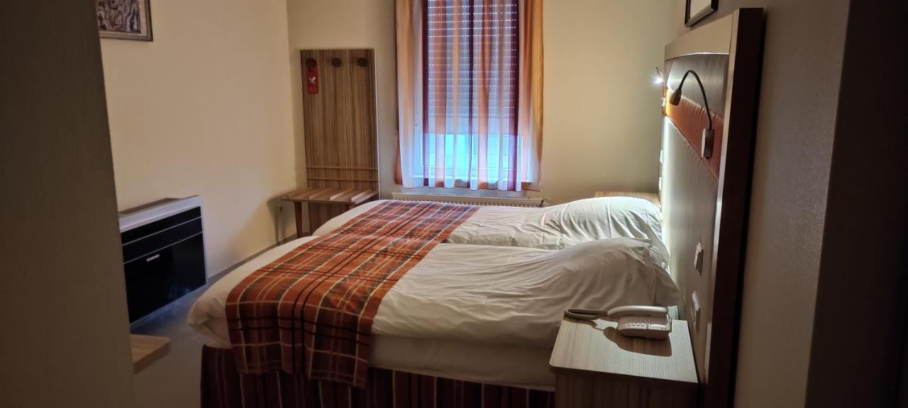 Hotel-Restaurant Gulliver Bascharage Bagian luar foto