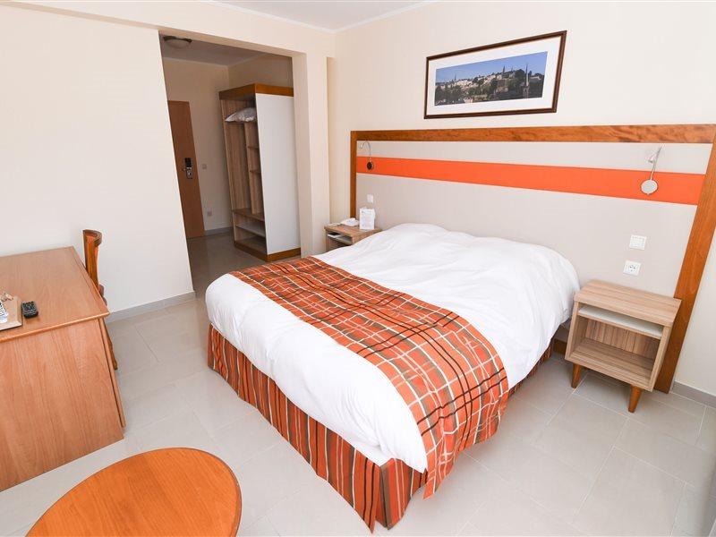 Hotel-Restaurant Gulliver Bascharage Bagian luar foto