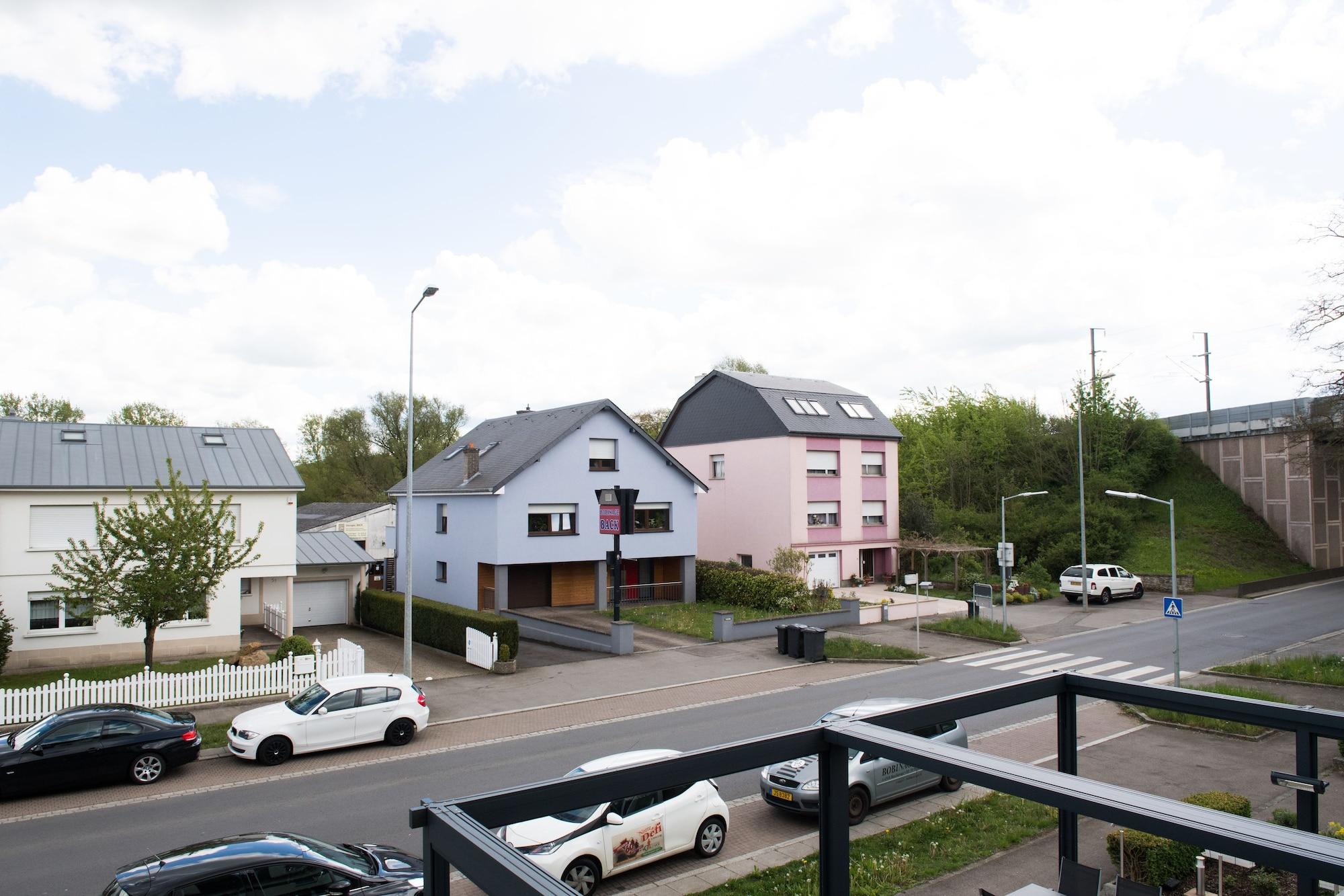 Hotel-Restaurant Gulliver Bascharage Bagian luar foto