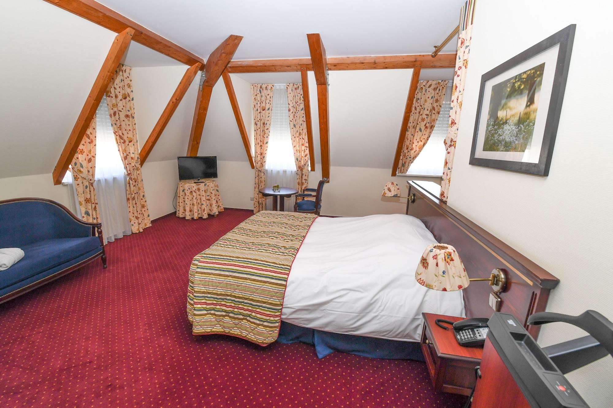 Hotel-Restaurant Gulliver Bascharage Bagian luar foto
