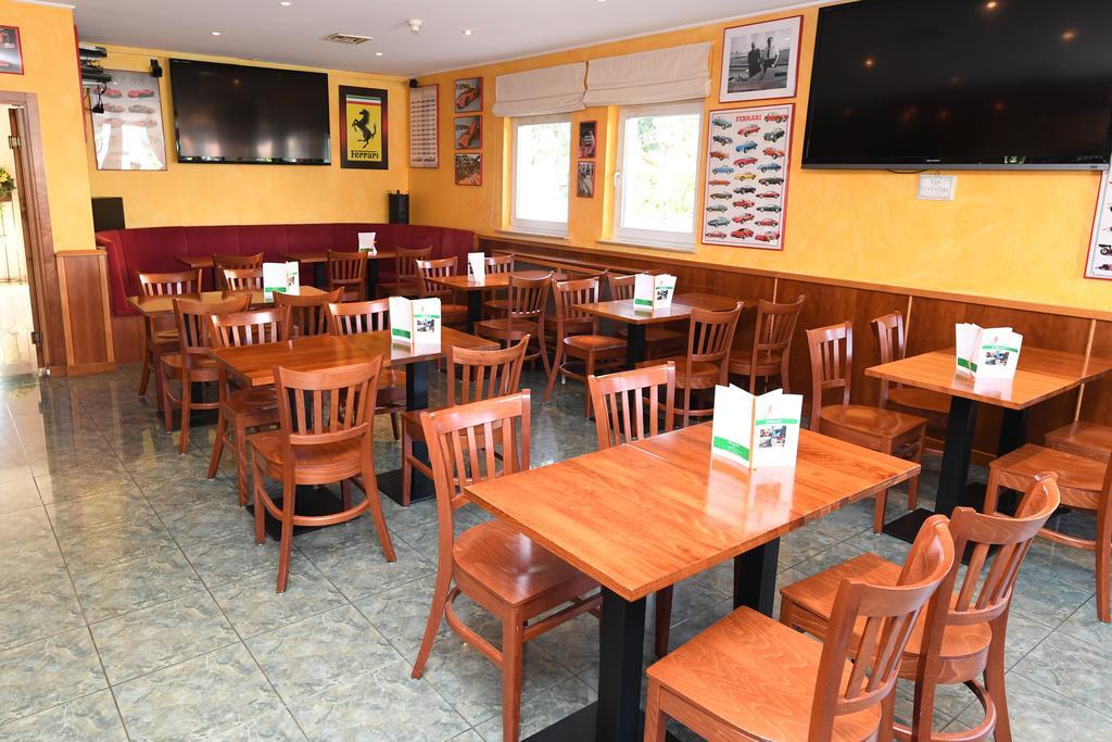 Hotel-Restaurant Gulliver Bascharage Bagian luar foto